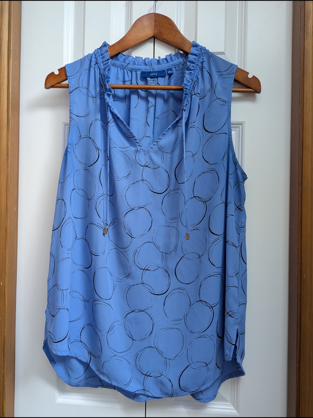 Apt. 9 Blue Sleeveless Circle-Print Ruffle Tie-Neck Blouse
